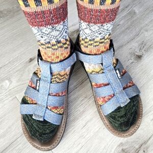 Teva | Dorado blue tan strappy Gorpcore outdoor sandals | WMS 7